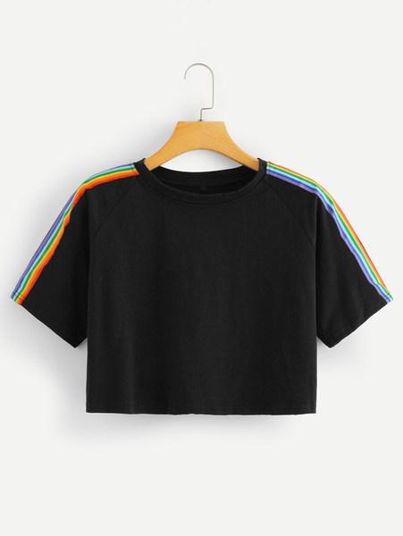 Tshirt Con Pannello A Righe Arcobaleno from SheIn on 21 Buttons
