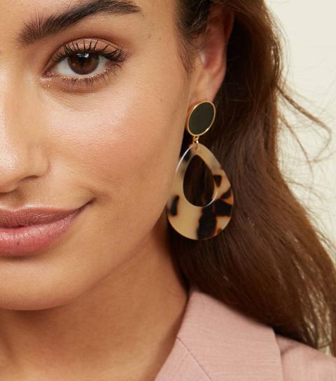 Brown Faux Tortoiseshell Print Teardrop Earrings New Look