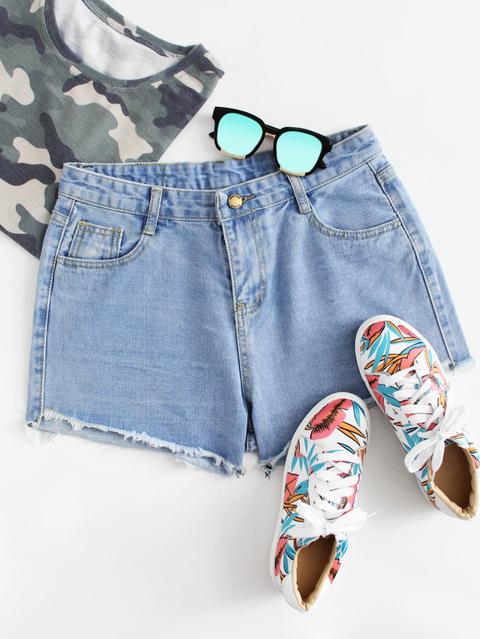Shorts In Denim Con Bordi Sfilacciati