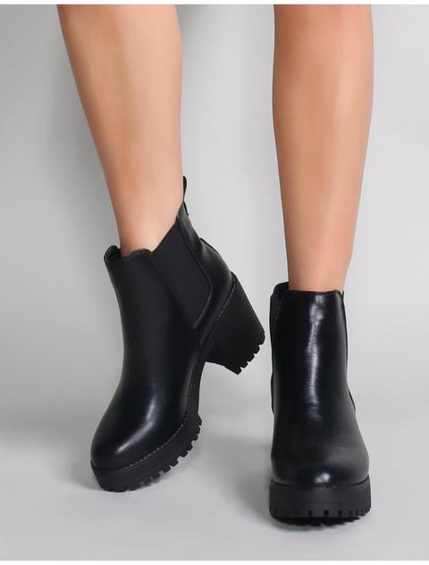 Krissie Heeled Chelsea Boots In Black 