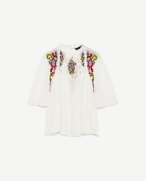 Blusa Plumeti Bordado Floral