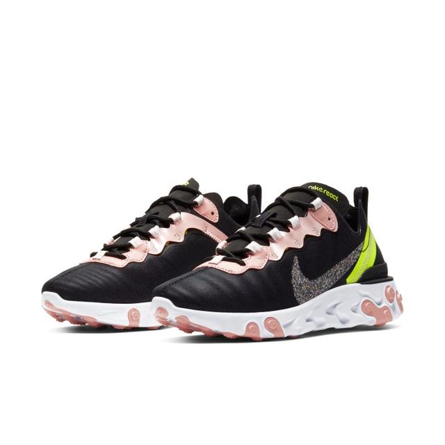 womens black nike react element