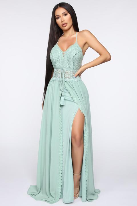 In The Middle Of Romance Maxi Dress - Sage