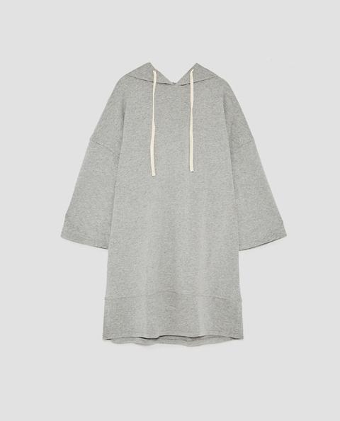 Vestido Capucha