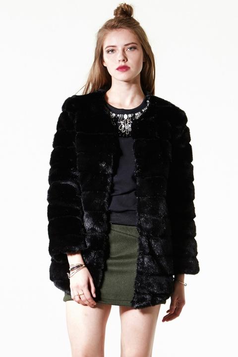 Trendy, Street, Indie, Hot, Clothes, Fashion, Latest Fashion,clothing, Girly Dress, Dress, Faux Fur Coat, Lace Dress, Theblondesalad, Fashion Blogger,online Shopping,chic