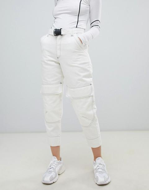 Vaqueros Tapered En Blanco Nieve Con Estilo Utilitario Y Pespuntes En Contraste De Asos Design