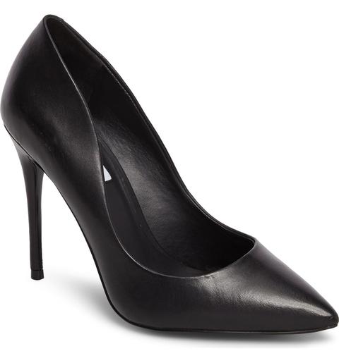 Daisie Pointy-toe Pump