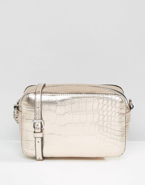 Bolso Bandolera De Efecto Cocodrilo Metalizado De Asos