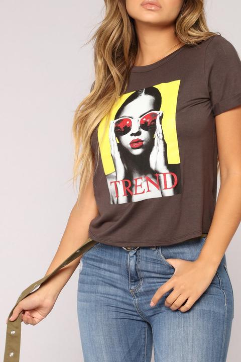 Trending Item Tee - Black