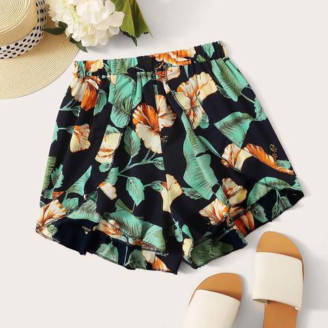 Shorts Ribete Fruncido Con Estampado De Flor Y Plantas