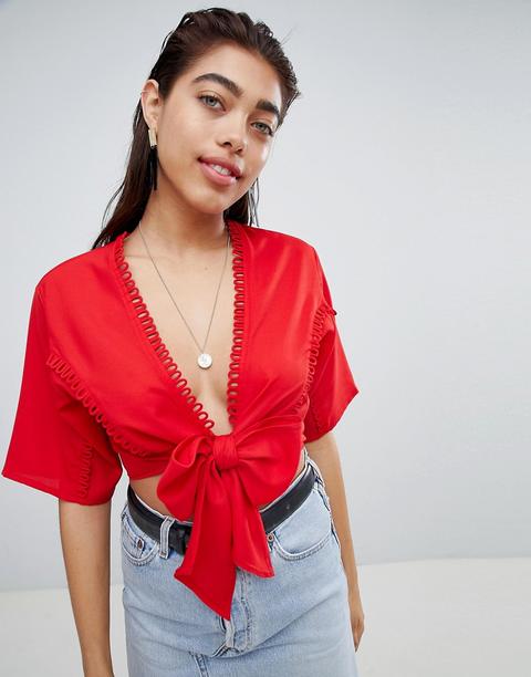 Top Con Parte Delantera Anudada Y Ribete De Encaje De Asos Design