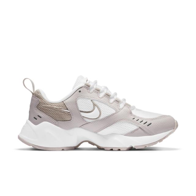 Nike Air Heights Zapatillas - Mujer - Rosa from Nike on 21 Buttons