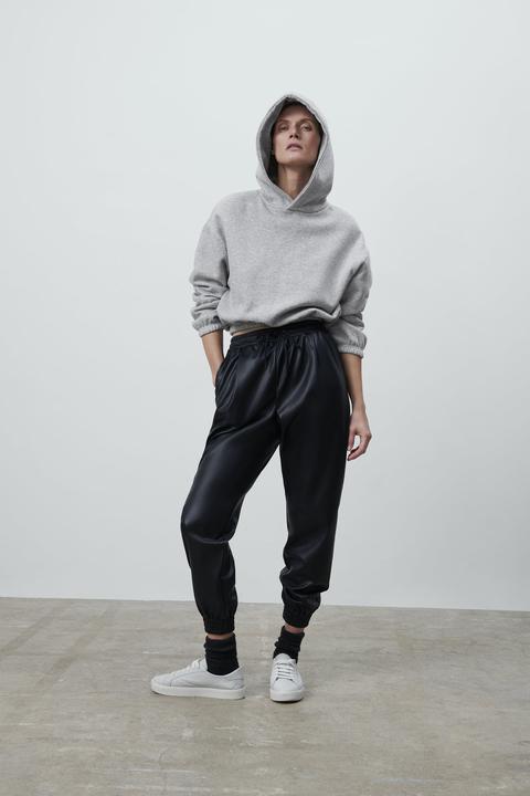 Zara paper bag jogger pants | Pants, Clothes design, Jogger pants