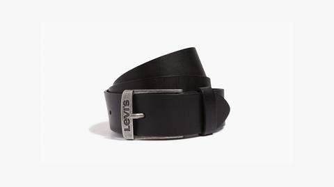 New Duncan Belt from Levi's on 21 Buttons New Duncan Belt de Levi's en 21 Buttons