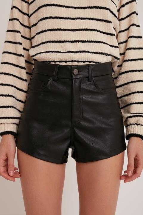 Shorts Ecopelle from SUBDUED on 21 Buttons