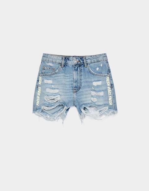 Short Denim Con Texto Reflectante