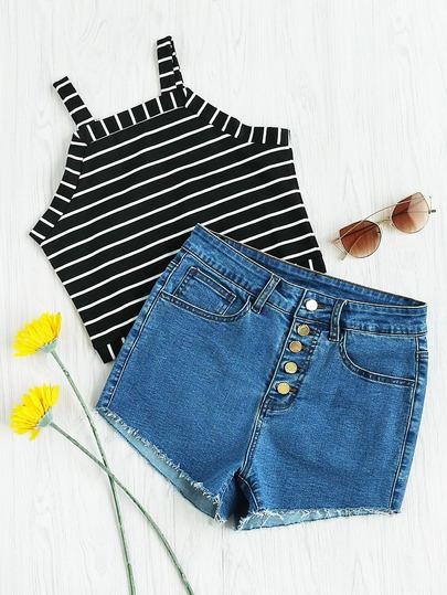 Pantaloncini Di Jeans from SheIn on 21 Buttons