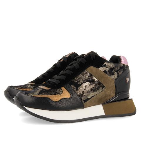 Sneakers Verdes Con Print De Camuflaje Y Cuña Interna Para Mujer Shuya