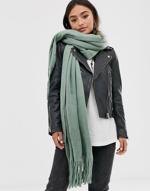 Bufanda Larga Con Borlas Y Acabado En Punto Muy Suave De Asos Design-verde