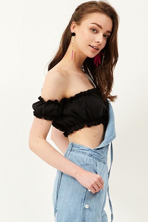 Bella Cropeed Off-the-shoulder Top