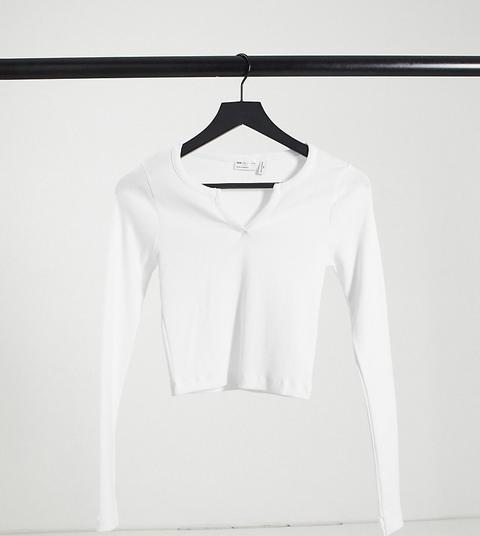 Top Corto Blanco De Corte Slim Con Manga Larga Y Cuello De Muesca De Asos Design Tall