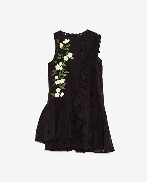 Vestido Corto Bordado Margaritas