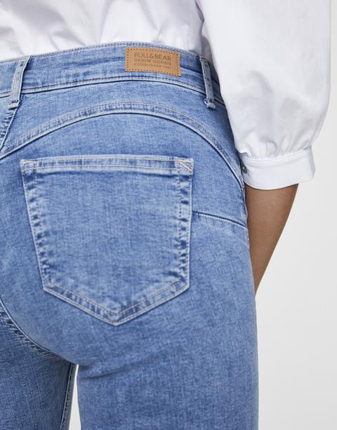 Jeans Push Up Básicos de Pull and en Buttons