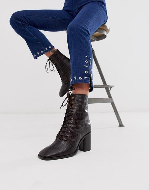 Botas De Cuero De Cordones Con Puntera Cuadrada En Marrón Cocodrilo Con Remaches De Asos Design