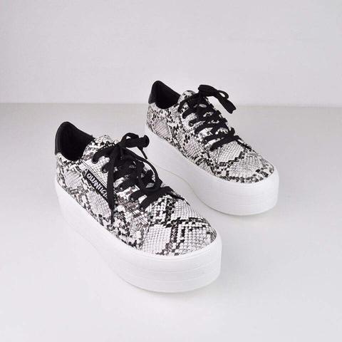 Zoe - Platform Sneakers In Snake Print