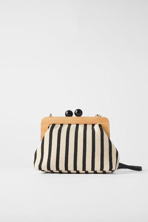 Crossbody Bag With Wooden Kiss Lock 