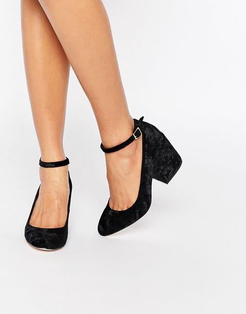 Zapatos De Tacón De Terciopelo Sweet De Asos