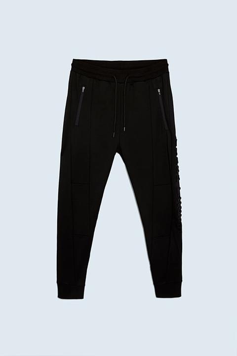 Pantalón Jogger Texto Relieve