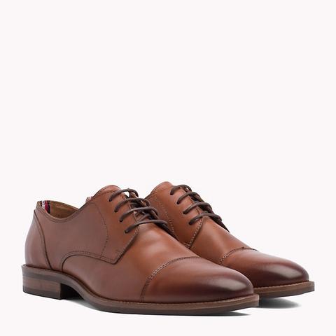 Chaussures En Cuir À Lacets