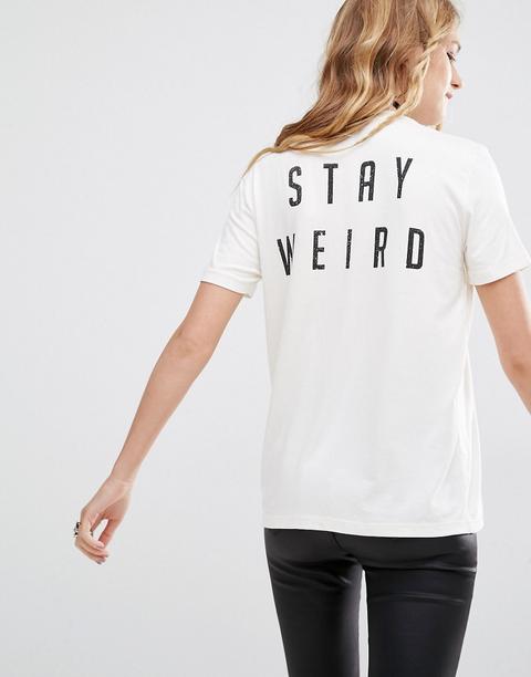 Camiseta Retro Con Estampado En La Espalda Stay Weird De Lira