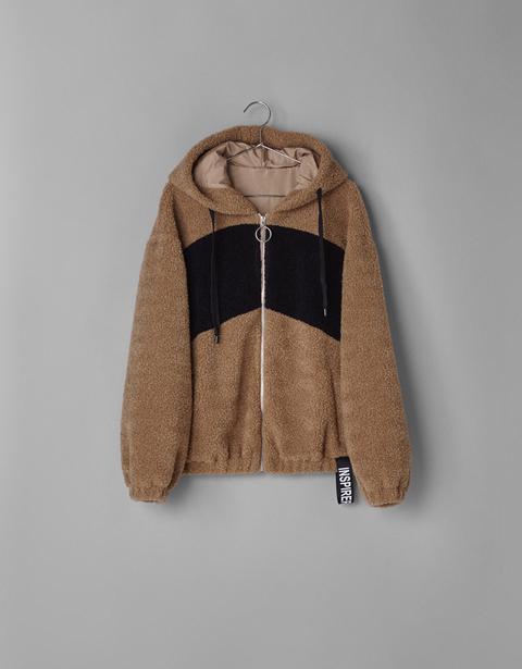 Chaqueta De Borreguillo Con Capucha