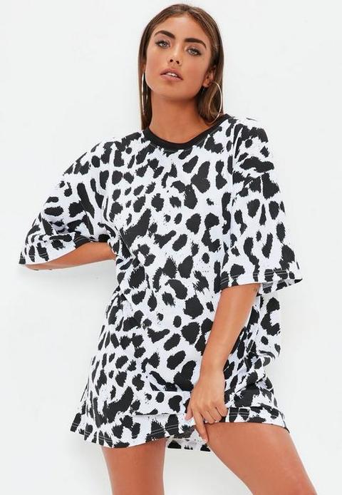 Black Oversized Leopard Print T Shirt Dress, White