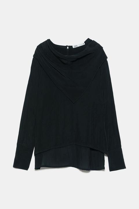 Blusa Cuello Pañuelo Efecto Arrugado