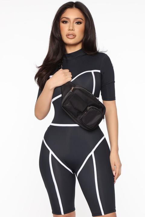 Diving And Dodging Romper - Black/white