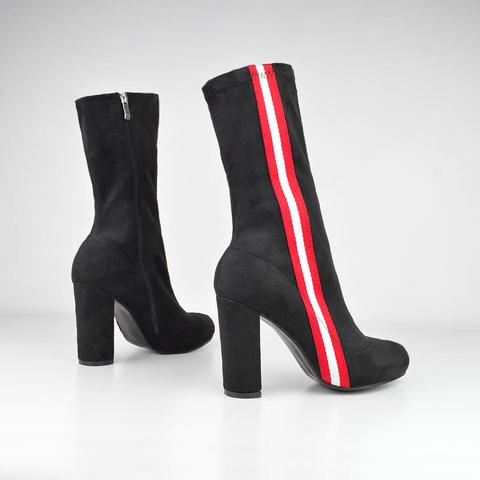 Roxy - Ankle Boots In Black Suede With Stripes