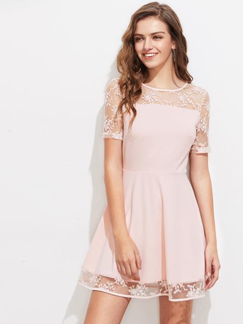 Abito Stile Con Sovrapposizione Di Pizzo Floreale - Rosa