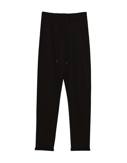 Pantalón Jogger Bajo Vuelto