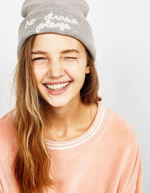 Gorro Beanie Texto Bordado