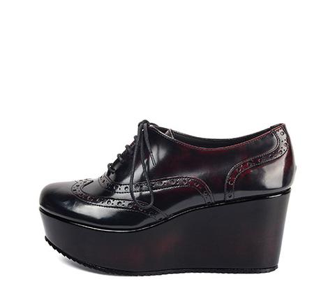 Blucher Florenty Burdeos Con Cordones Y Picado