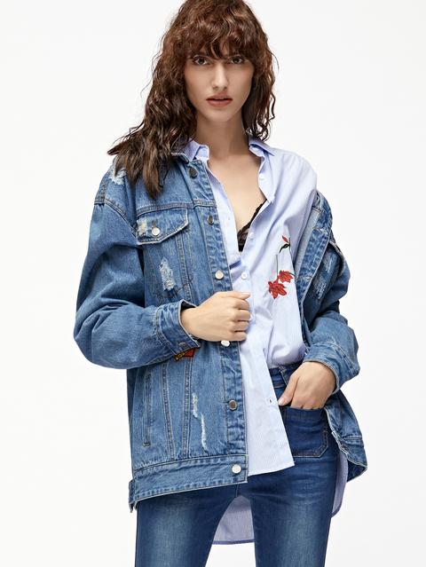 Chaqueta De Denim Desgastada Estilo Boyfriend Con Parche Azul