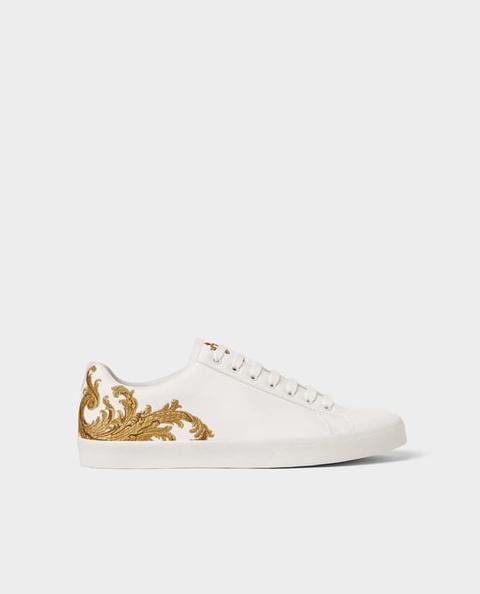 Weisser Sneaker Mit Stickerei