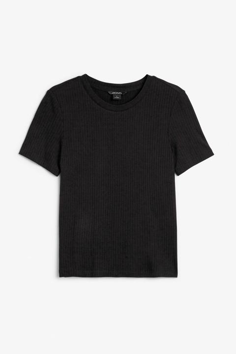 Ribbed Stretchy Tee - Black