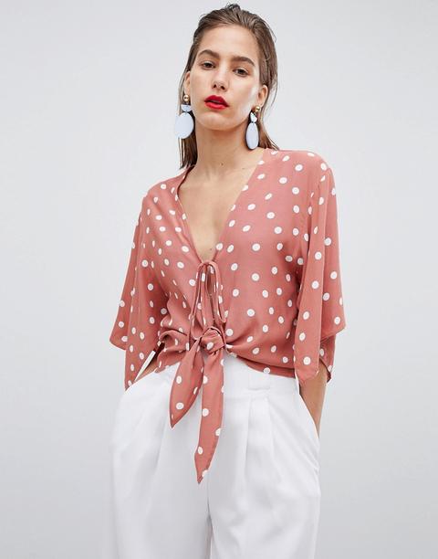 Blusa Corta Con Estampado De Lunares Y Parte Delantera Anudada De River Island