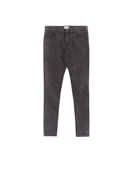 Pantalón 5 Bolsillos Super Skinny Fit