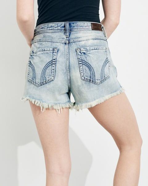 chicas mini shorts