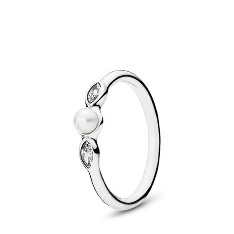 Pandora luminous leaves deals pearl ring